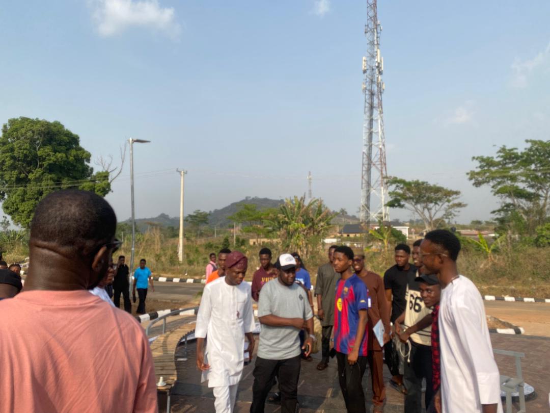 Discussion in the collaborative space.